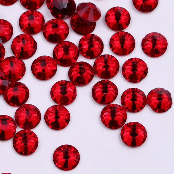 Rote farbige Strasssteine für Nägel. Für Nagelstudio oder Homestudio in der Schweiz