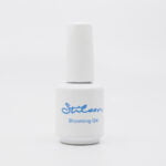 Blooming Gel Nailart-Effekte wie Marmorierungen, Aquarell-Looks und florale Designs.